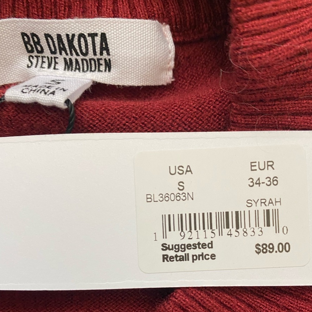 BB DAKOTA | Steve Madden Dolman Sleeve Sweater Small - Picture 6 of 11